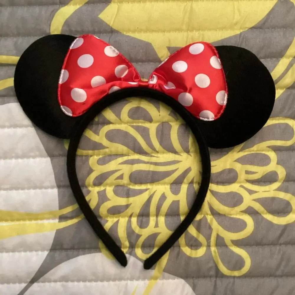 NWOT Minnie Mouse Polka Dot Satin Bow Lightweight Ear Headband